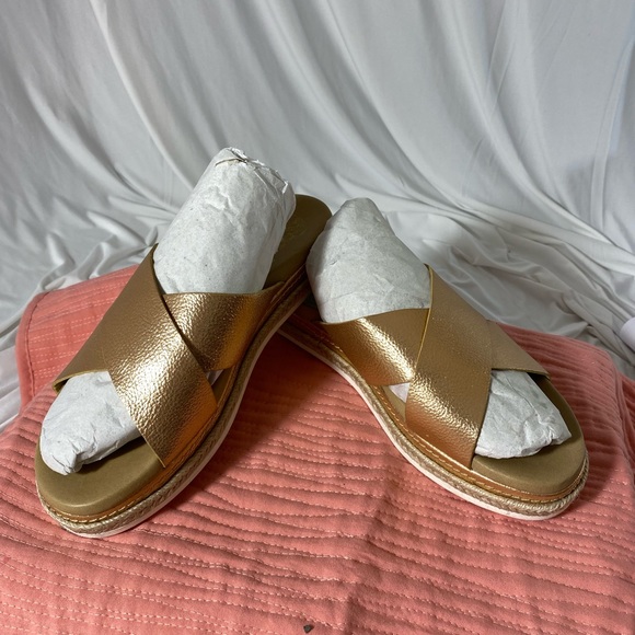 Vince Camino sandal, copper, crisscross, size 7.5 - Picture 2 of 10